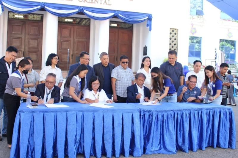MOA for Mindanao’s first FoodtrIP signed by DOST, PLGU MisOr